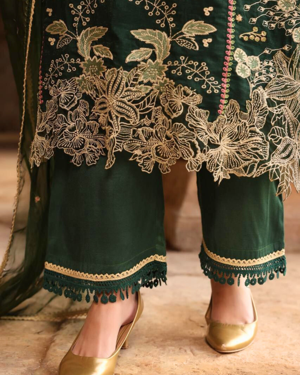 Regal Essence Heavy Embroidered Pure Tissue Suit