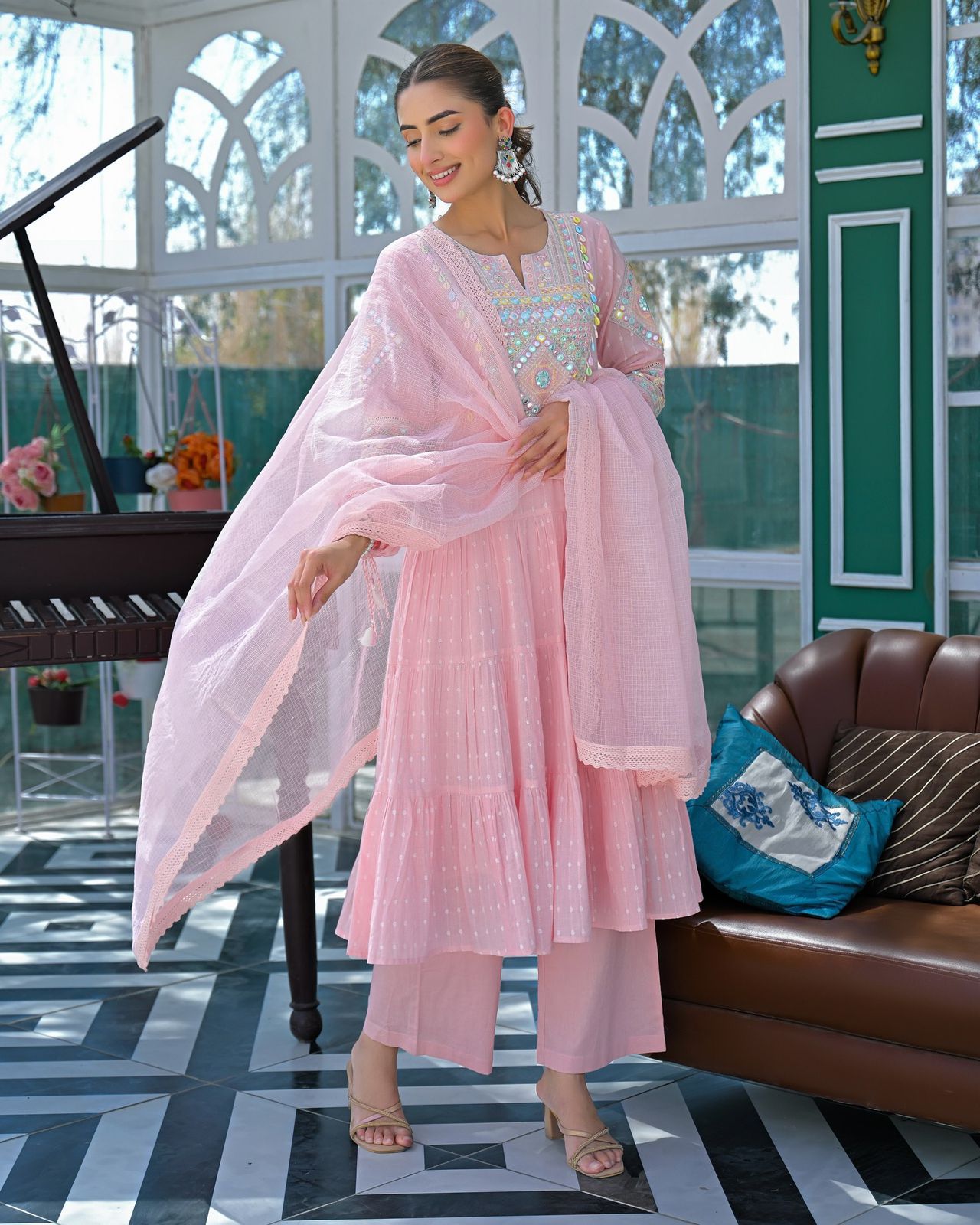 Summer cotton suit