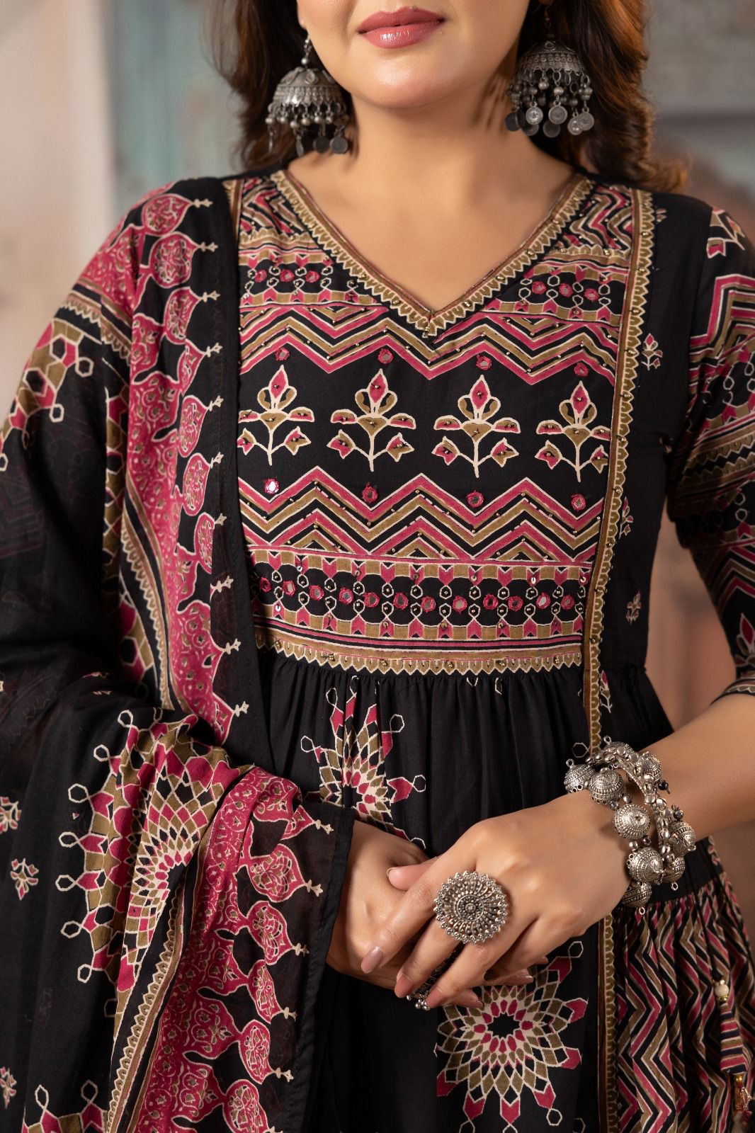 Elegant cotton suit set
