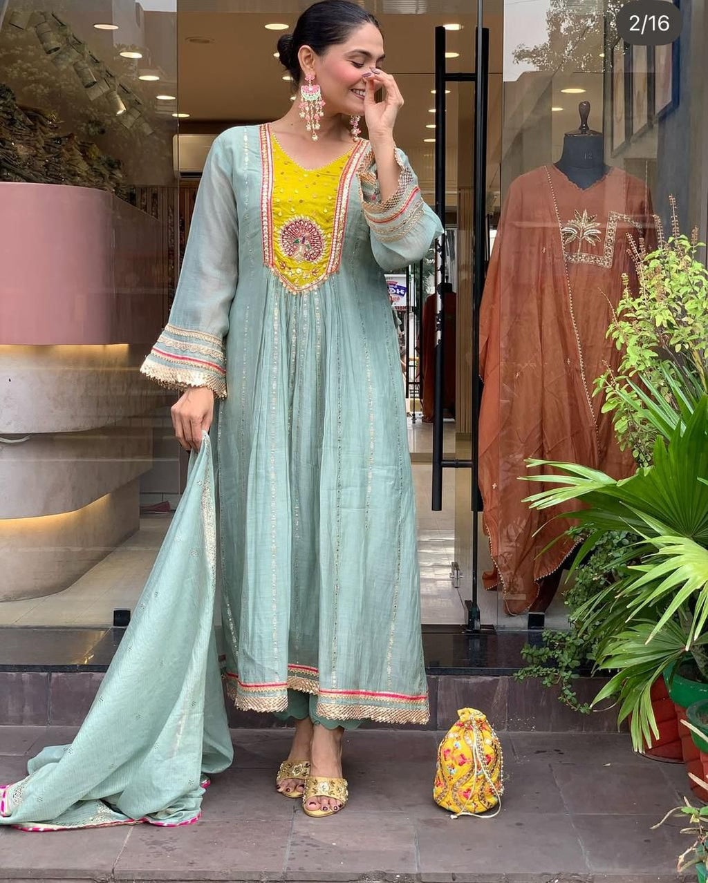 Elegant summer suit set