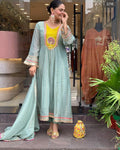 Elegant summer suit set