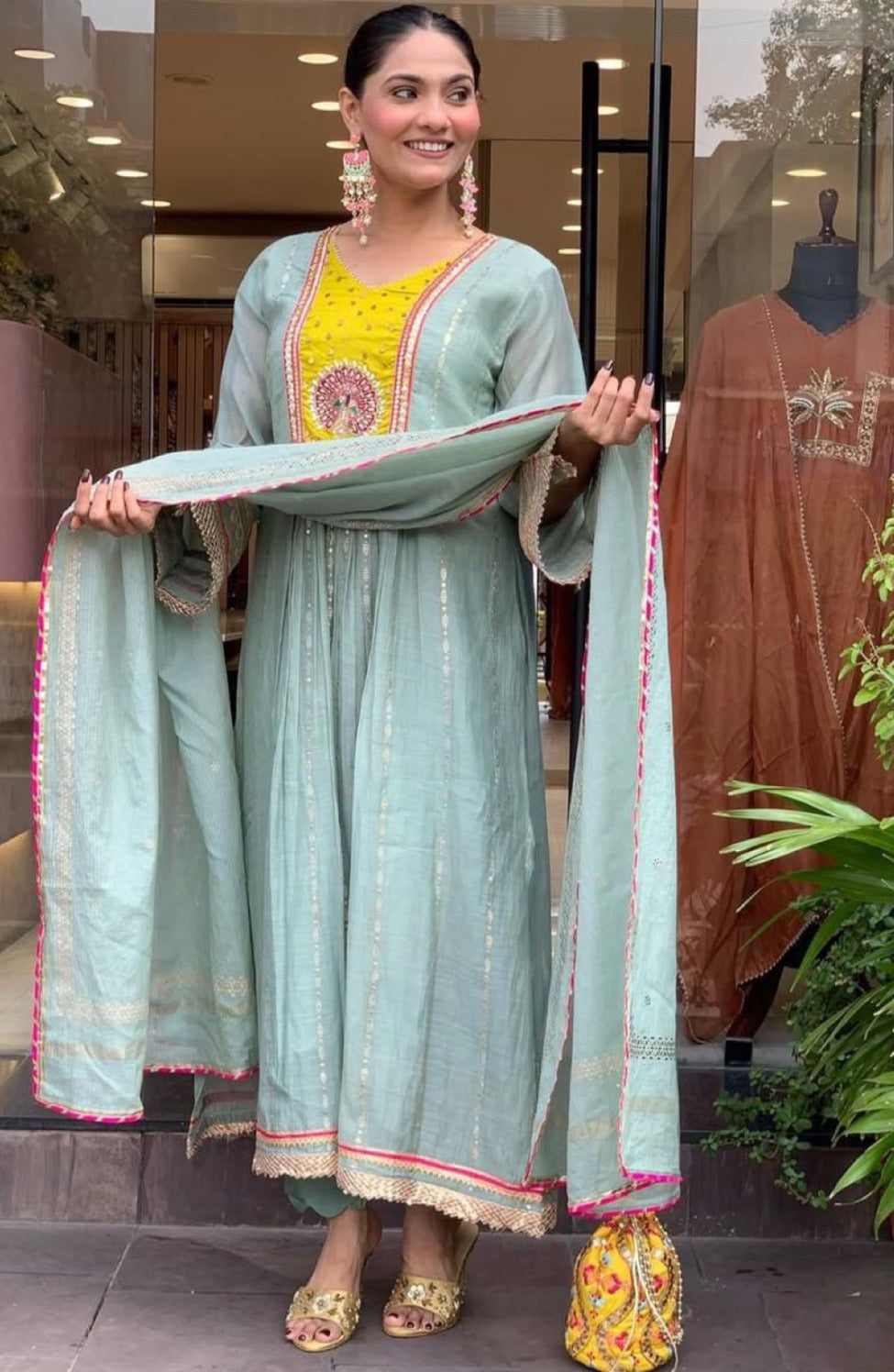 Elegant summer suit set
